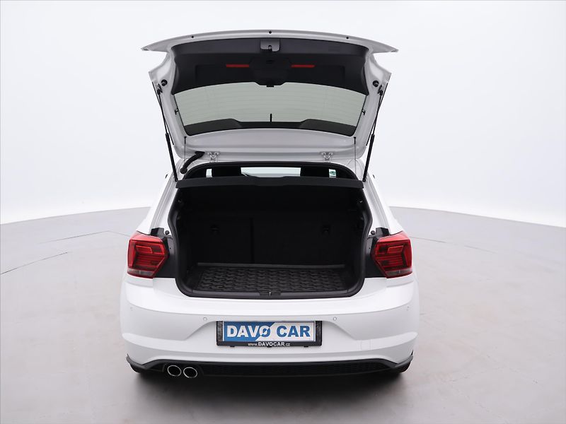 Volkswagen Polo 2,0 TSI GTI DSG Virtual Matrix - fotka 9 z 34