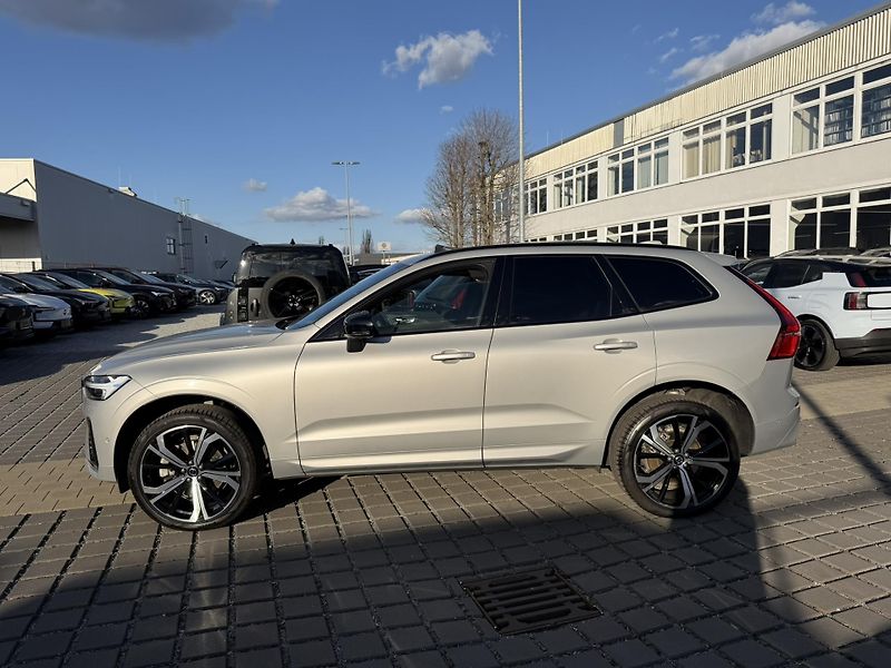 Volvo XC60 B5 AWD Plus Dark #VZDUCH - fotka 7 z 12
