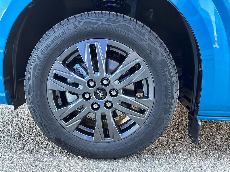 Ford Tourneo Custom (2026) Titanium L1, Tourneo, 2.0 EcoB - fotka 32 z 33