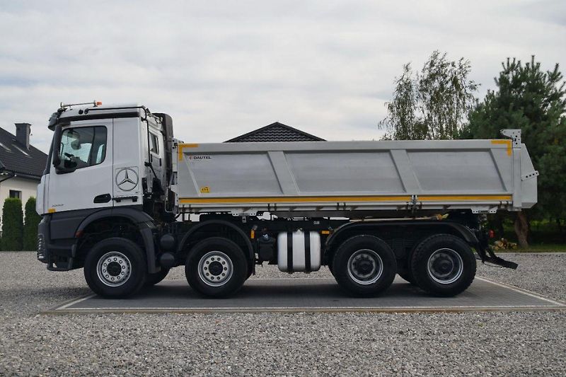 Mercedes-Benz (2018) Arocs 3252 8x4 Bordmatik  - fotka 8 z 27