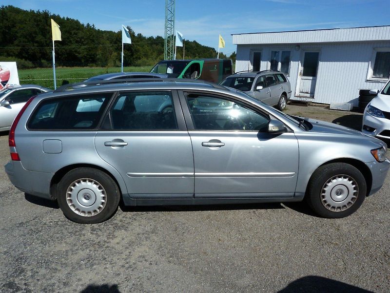 Volvo V50 1.6D 80kW - fotka 4 z 17