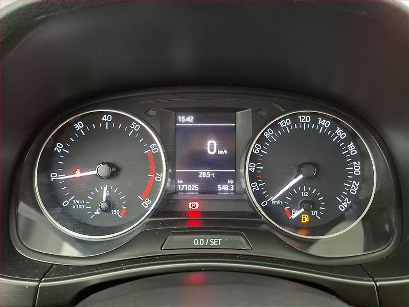 Škoda Fabia (2018) 1.0 TSI, Tempomat - fotka 11 z 15