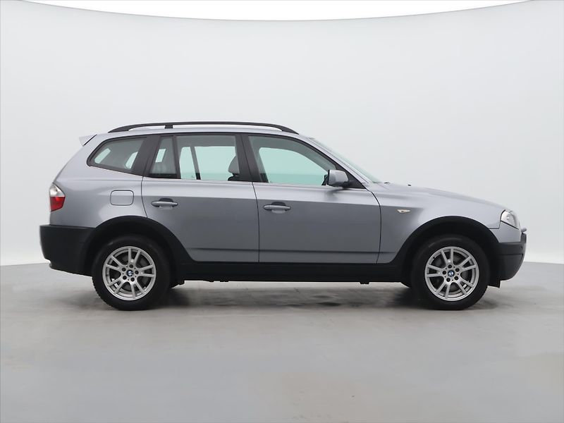 BMW X3 3,0 d 150kW Aut. 4x4 Xenon - fotka 8 z 32