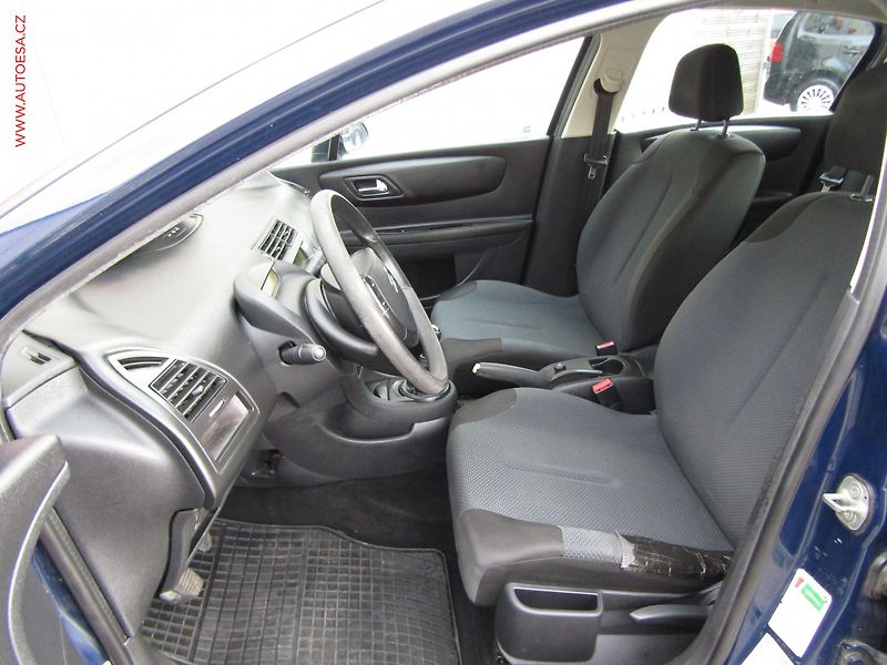 Citroën C4 (2007) 1.4i 16V, ČR, servis.kniha - fotka 9 z 17