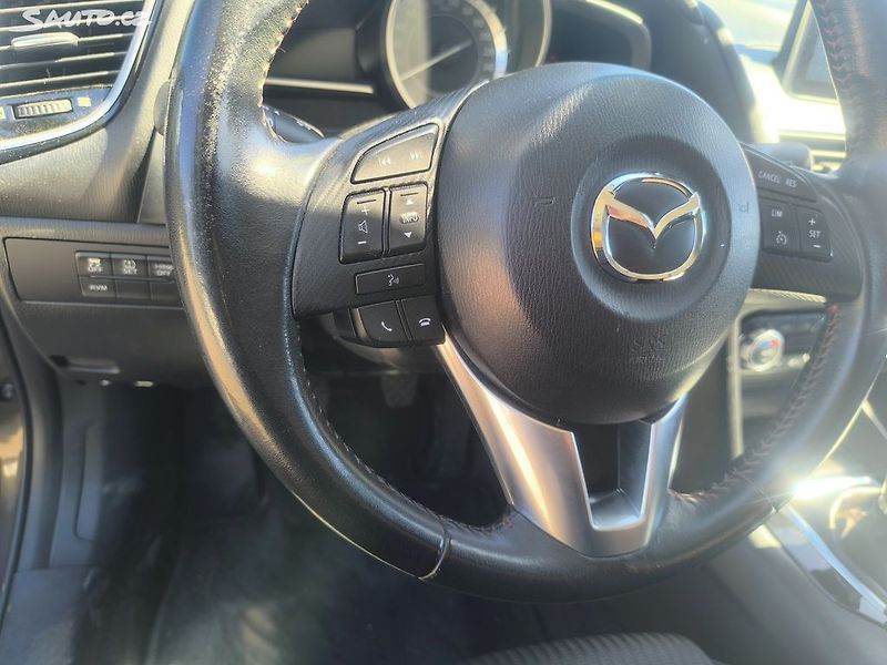 Mazda 3 20i,KRÁSNÁ,100KM,SERVISKA,1MAJ - fotka 20 z 27