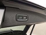 Volvo V60 T8 AWD RECHARGE R-DESIGN AUT - náhled 32