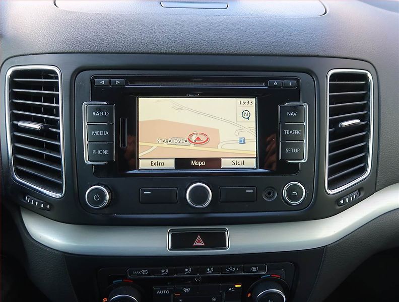 Volkswagen Sharan (2011) Highline 2.0 TDI, Navi - fotka 15 z 15
