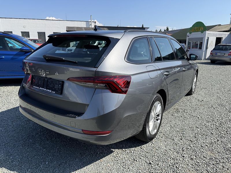 Škoda Octavia 2.0 TDI DSG AMBITION ACC - fotka 6 z 13