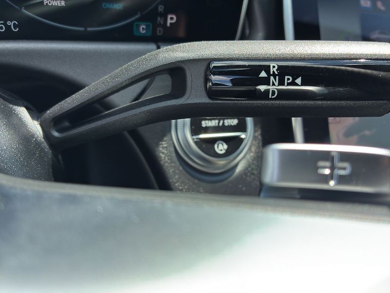 Mercedes-Benz Třídy E E 220 d 4MATIC AMG - fotka 20 z 28