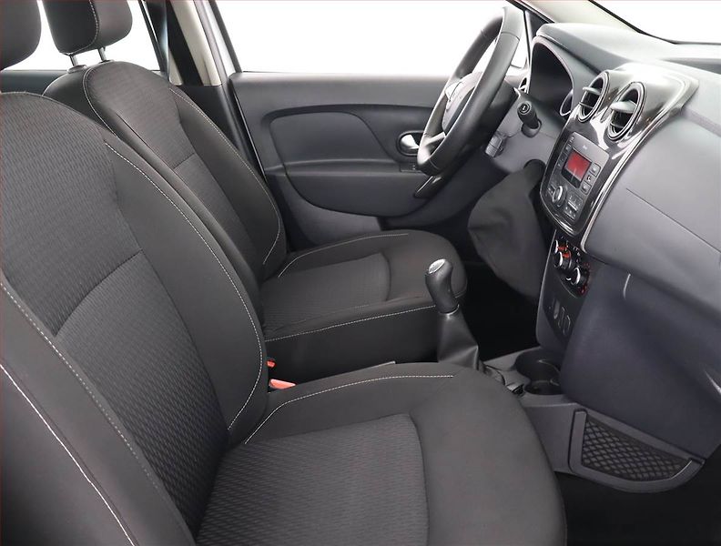 Dacia Sandero (2018) 1.0 SCe, ČR,1.maj, Serv.kniha - fotka 9 z 17