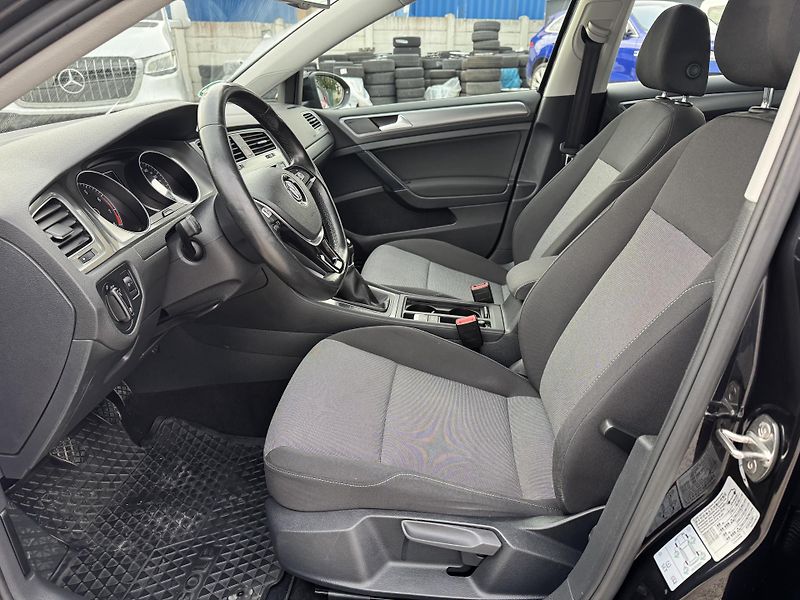 Volkswagen Golf (2015) 1.2 TSi 81KW 1.Majitel  - fotka 13 z 35