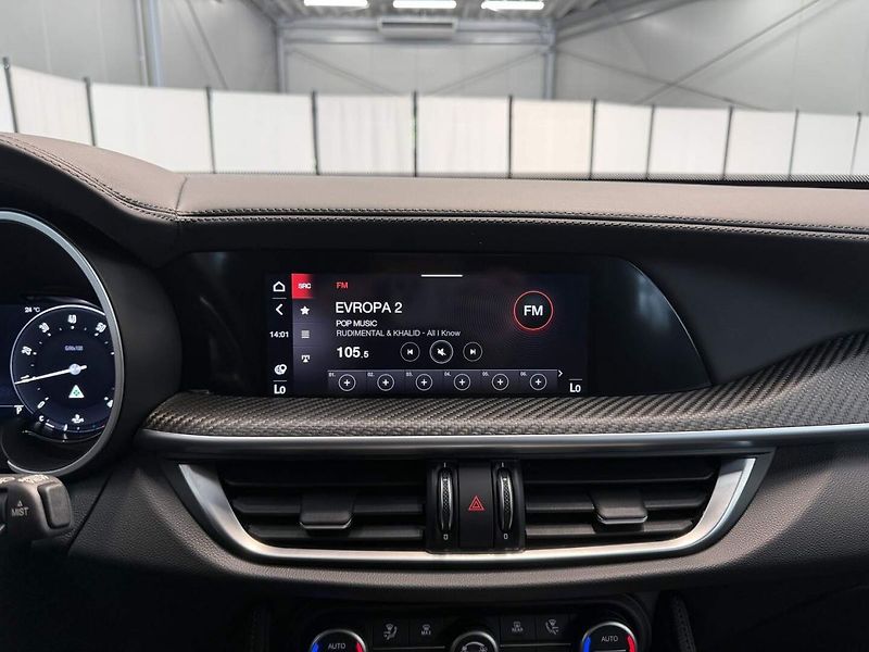Alfa Romeo Stelvio (2026) Quadrifoglio 2.9 V6 BiTurbo 52 - fotka 12 z 28