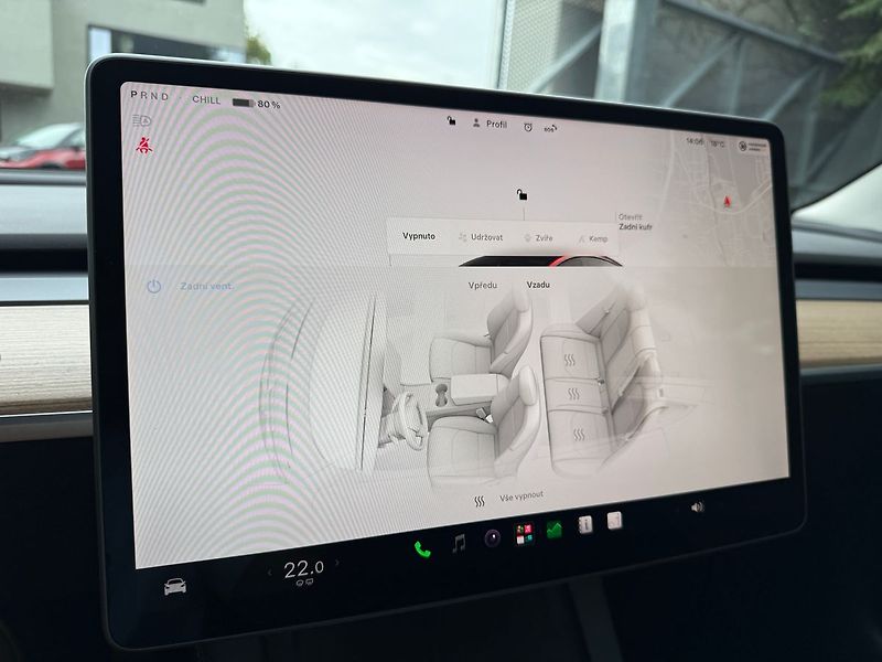 Tesla Model 3 Long Range AWD - fotka 17 z 40