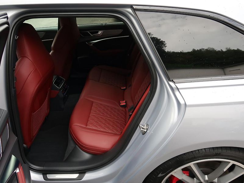 Audi S6 55TDi,257kw,21AL,B&O,WEBASTO - fotka 11 z 45