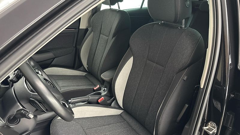 Škoda Scala 1.0 TSI DSG Style - fotka 15 z 24