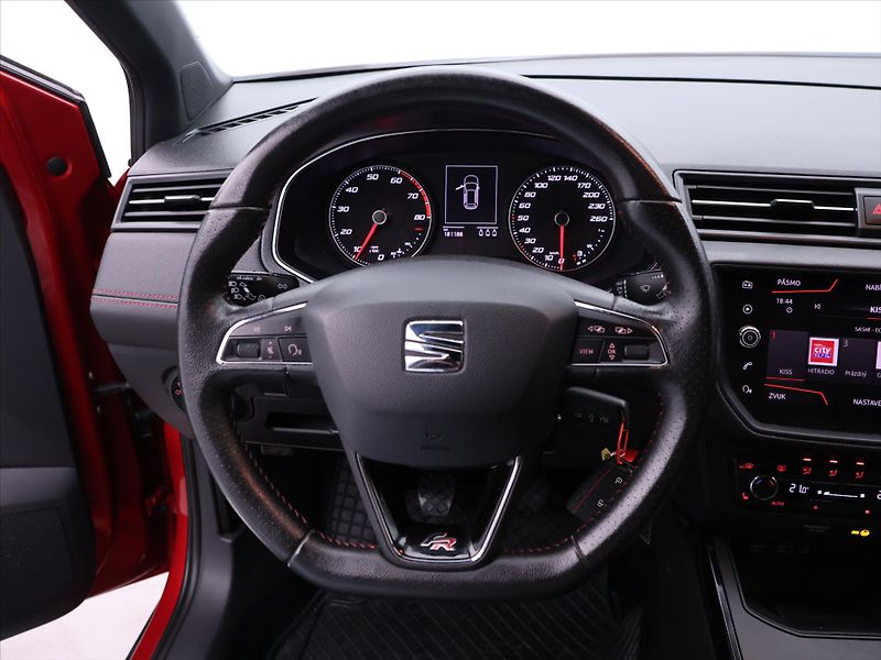 Seat Arona 1,5 TSI FR 110kW EVO CZ - fotka 18 z 32