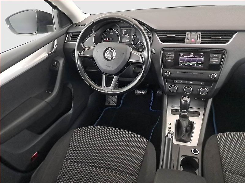 Škoda Octavia (2016) Ambition 1.6 TDI, Automat - fotka 7 z 17