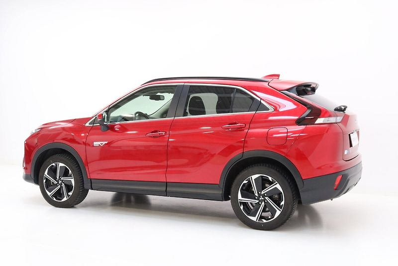 Mitsubishi Eclipse Cross (2022) 2.4i PHEV,4x4, nové ČR 1.maj. - fotka 8 z 30