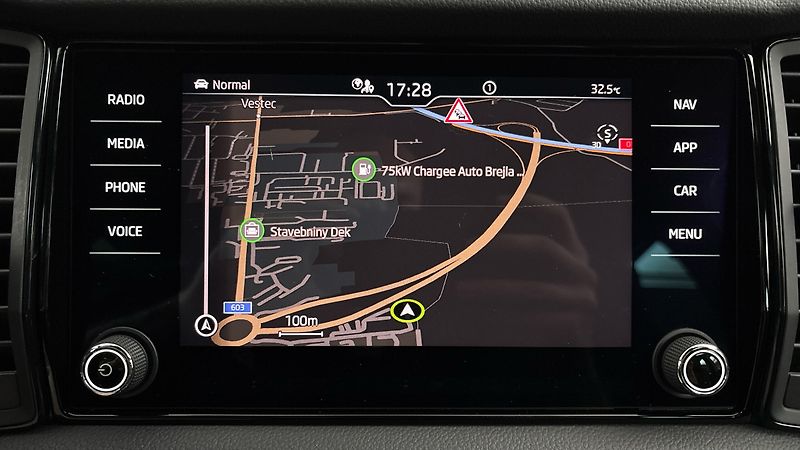 Škoda Kodiaq 2.0 TSI DSG 4x4 RS - fotka 30 z 32