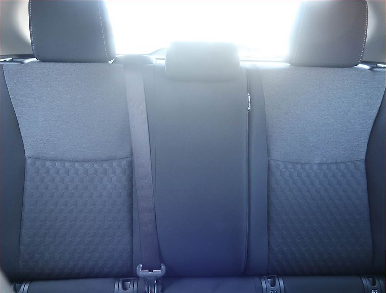 Toyota Yaris (2022) 1.5 VVT-i Hybrid - fotka 10 z 15