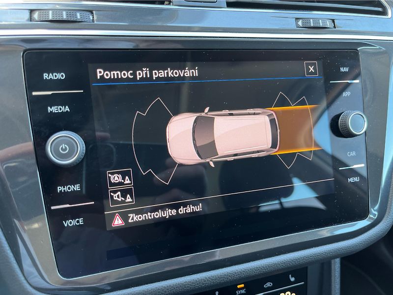 Volkswagen Tiguan Allspace 2,0 TDI 110 kW DSG Li - fotka 15 z 30