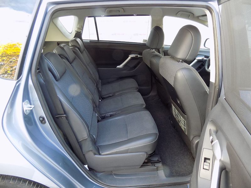 Toyota Verso (2013) 2.0 D-4D/1.Maj.ČR/keyless-go/ - fotka 18 z 47