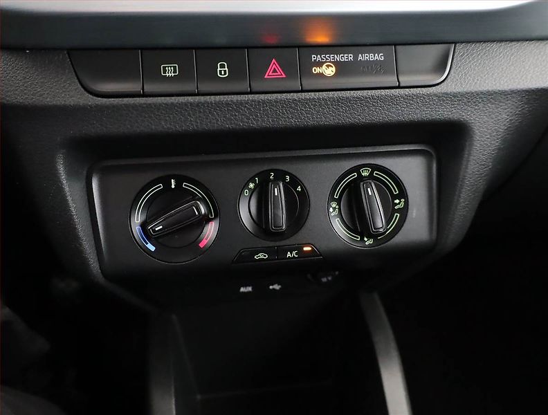 Škoda Fabia (2015) Ambition 1.4 TDI, Tempomat - fotka 9 z 18