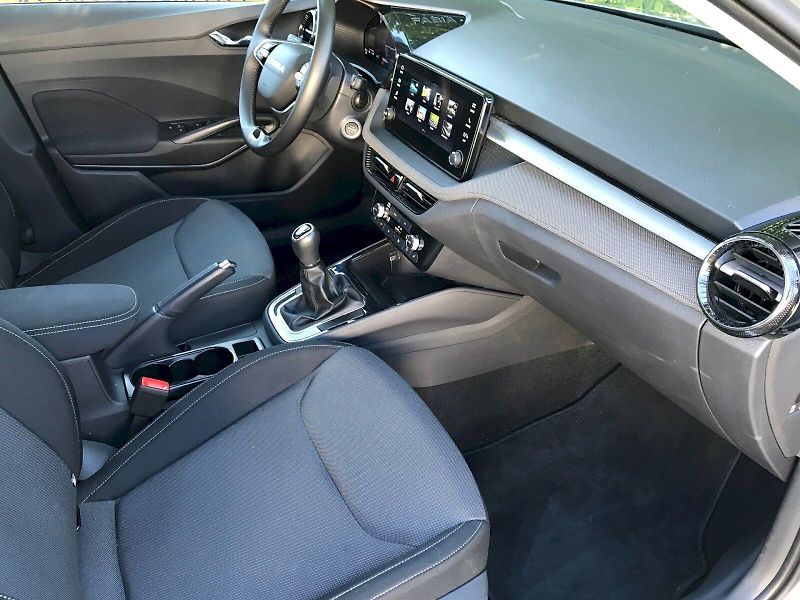 Škoda Fabia (2025) SELECTION  1,0 MPI - fotka 7 z 25