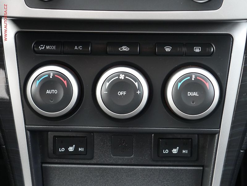 Mazda 6 (2009) 2.0 i, 2.maj, AC, bixenon - fotka 12 z 17