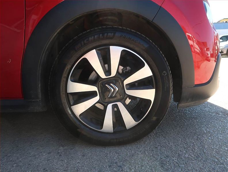 Citroën C3 (2021) Shine 1.2 PureTech, Automat - fotka 15 z 20