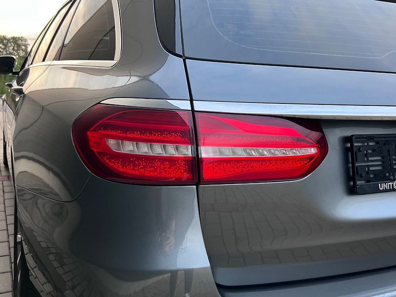 Mercedes-Benz Třídy E 220d Business-P.KAMERA-TAŽNÉ.Z - fotka 10 z 49