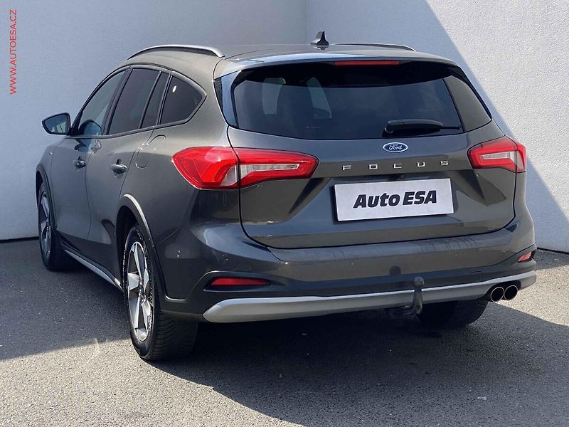 Ford Focus (2019) 1.0EB, Active, AT, LED, navi - fotka 6 z 19