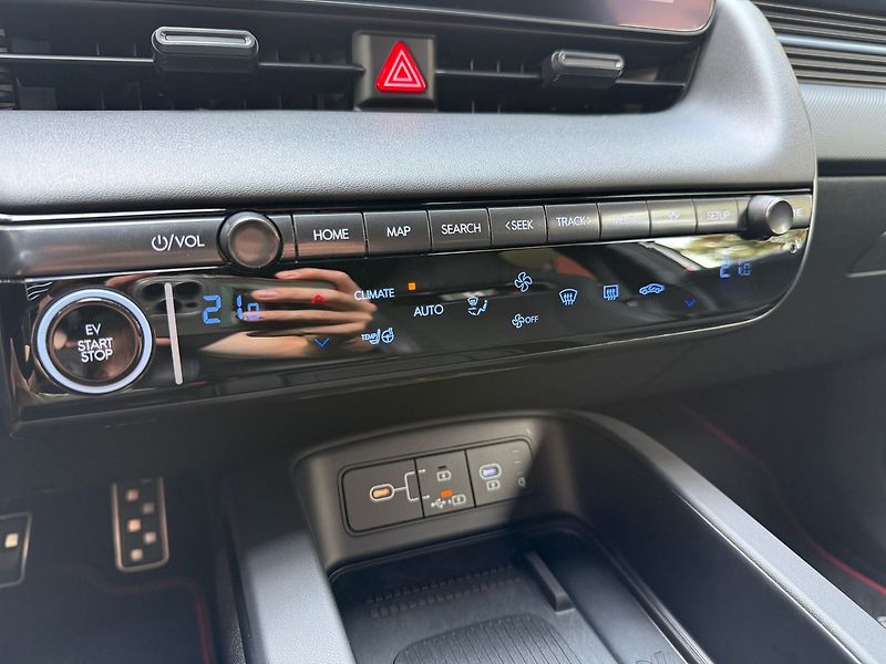 Hyundai Ioniq 5 N Everyday 84 kWh - fotka 28 z 42