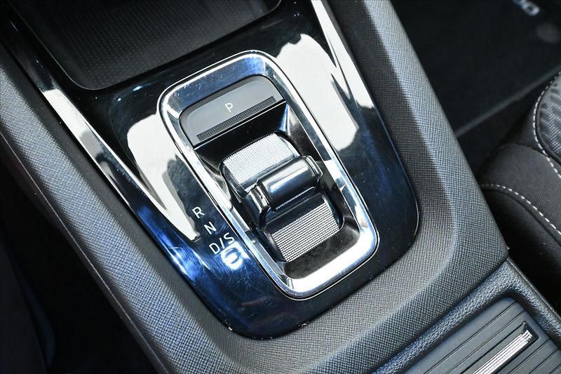 Škoda Octavia 2,0 TDI 110 kW DSG Style Záruk - fotka 23 z 33