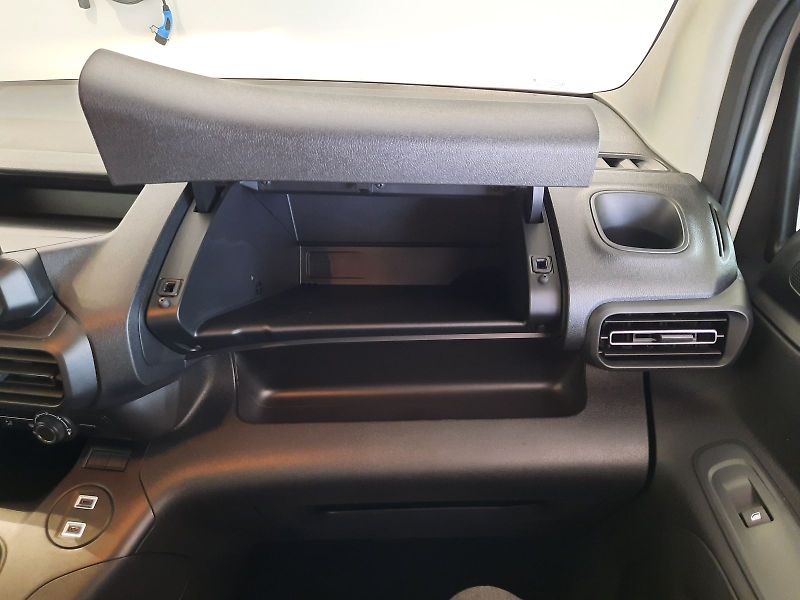 Peugeot Partner (2025) FG L1 1.5 BHDi 130k M6 - fotka 16 z 16