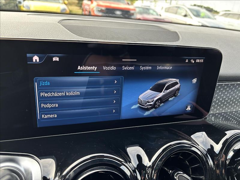 Mercedes-Benz GLB 2,0 200d 110kW 4Matic DCT - fotka 27 z 45
