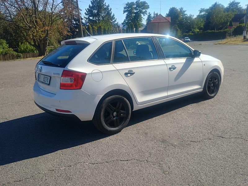 Škoda Rapid (2013) Skoda rapid - fotka 5 z 8