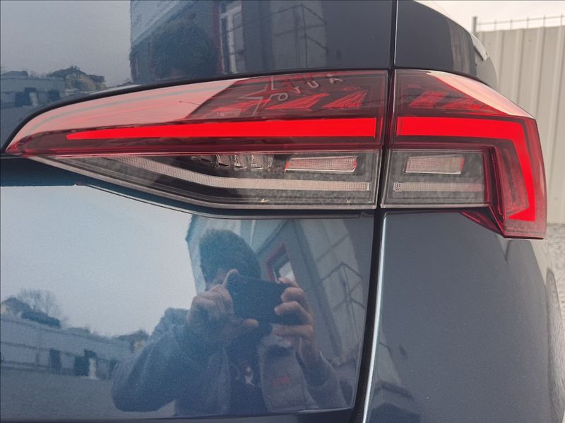 Škoda Octavia 2,0 TDI DSG STYLE+ DPH 1maj ČR - fotka 17 z 50