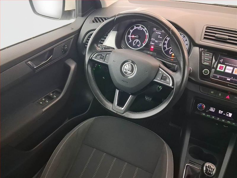 Škoda Fabia (2019) Ambition 1.0 TSI, Tempomat - fotka 7 z 30