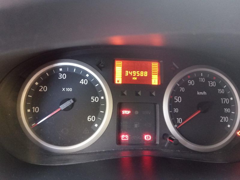 Renault Trafic 2,0 D 9 MÍST, TZ, kamera ! - fotka 13 z 28
