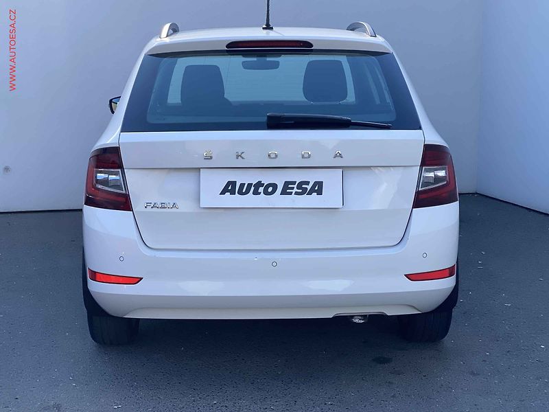 Škoda Fabia (2021) 1.0 TSi, 1.maj,ČR, Style - fotka 5 z 19