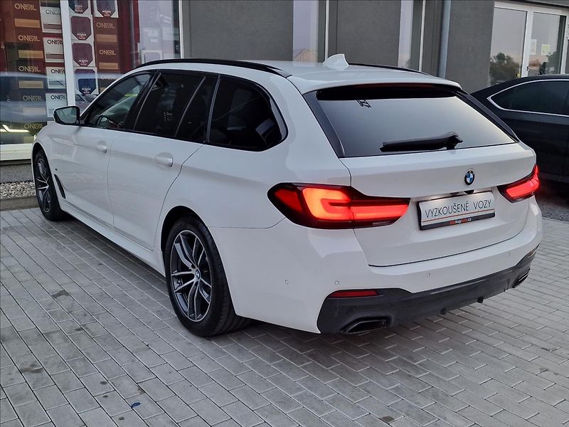BMW Řada 5 520d Xdrive M-Sport ČR,1.Maj. - fotka 8 z 50
