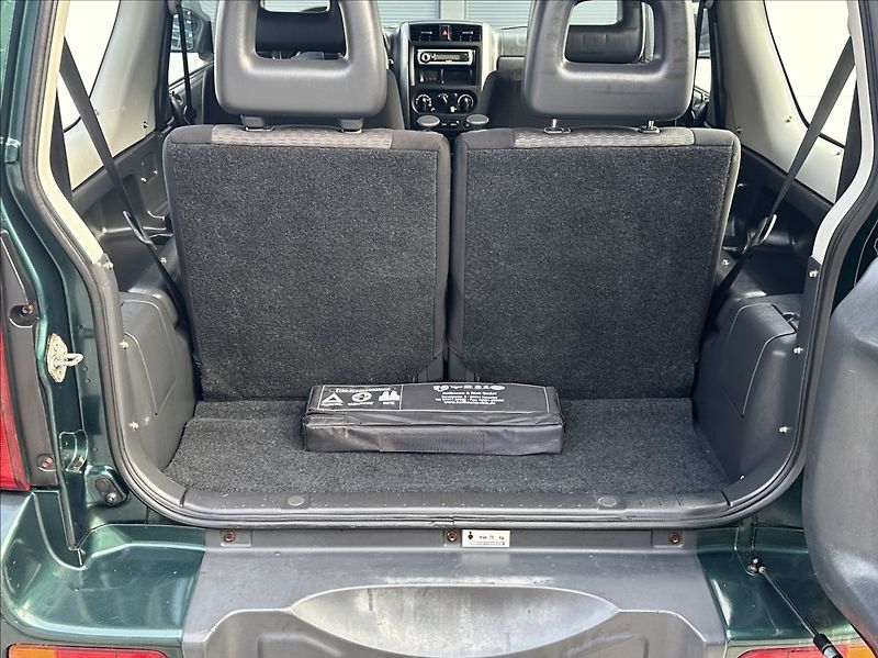 Suzuki Jimny 1,3 86PS  Club Ranger 4x4 - fotka 33 z 46