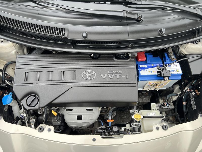 Toyota Yaris 1.3VVT-i 74kw KLIMA PŮVOD ČR  - fotka 32 z 38