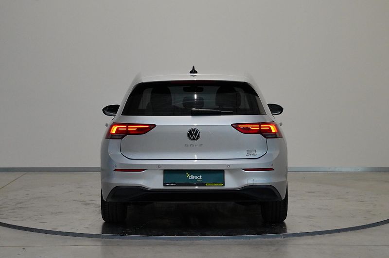 Volkswagen Golf - fotka 6 z 27