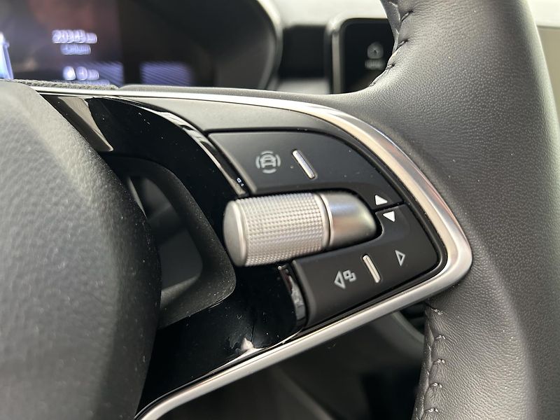 Škoda Fabia 1.0 TSI Top selection - fotka 12 z 24