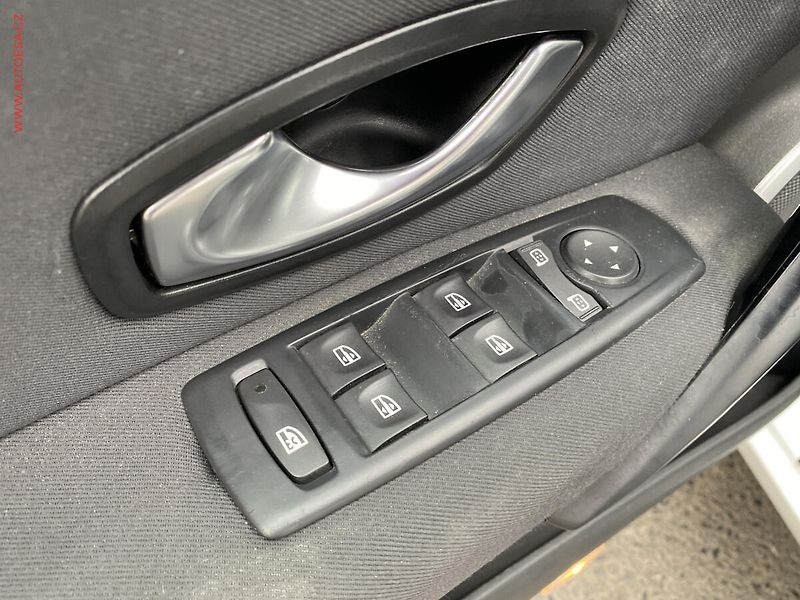 Renault Mégane (2010) 1.4TCe, 2.maj,ČR, STK3/28 - fotka 13 z 15