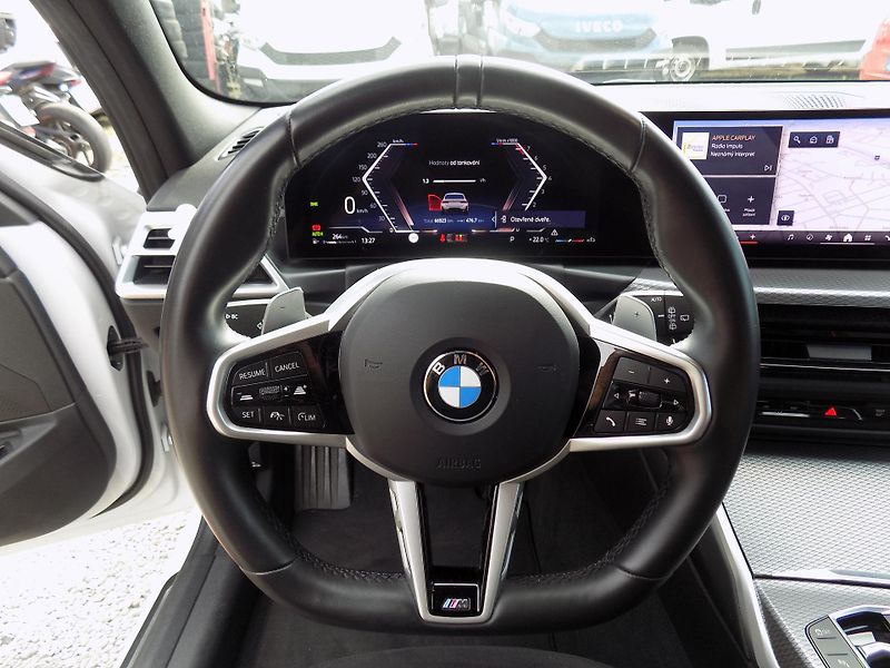 BMW Řada 3 330I 180 KW M SPORT XDRIVE - fotka 30 z 39