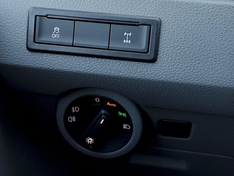 Volkswagen Caravelle (2024) 6,1 2,0 Tdi 110 Kw DSG 4Motion - fotka 24 z 32