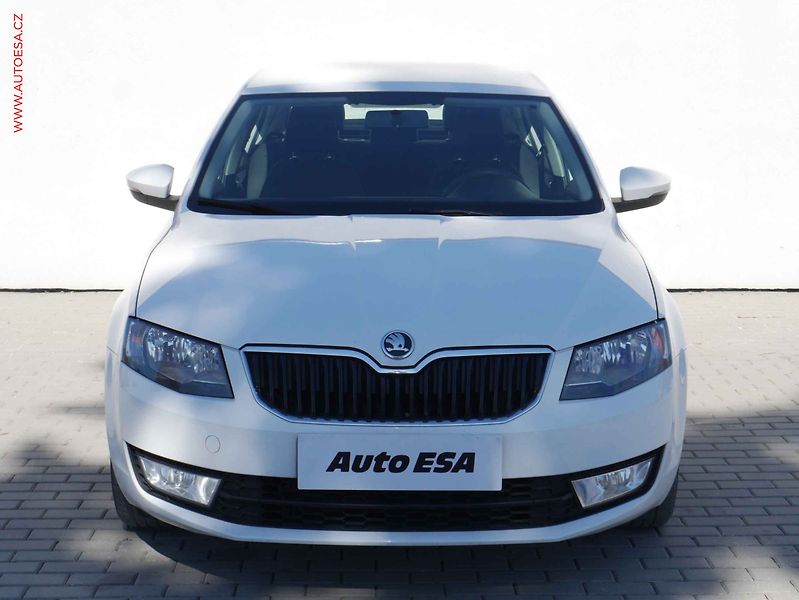 Škoda Octavia (2013) 1.6 TDi, ČR, Klima - fotka 2 z 16